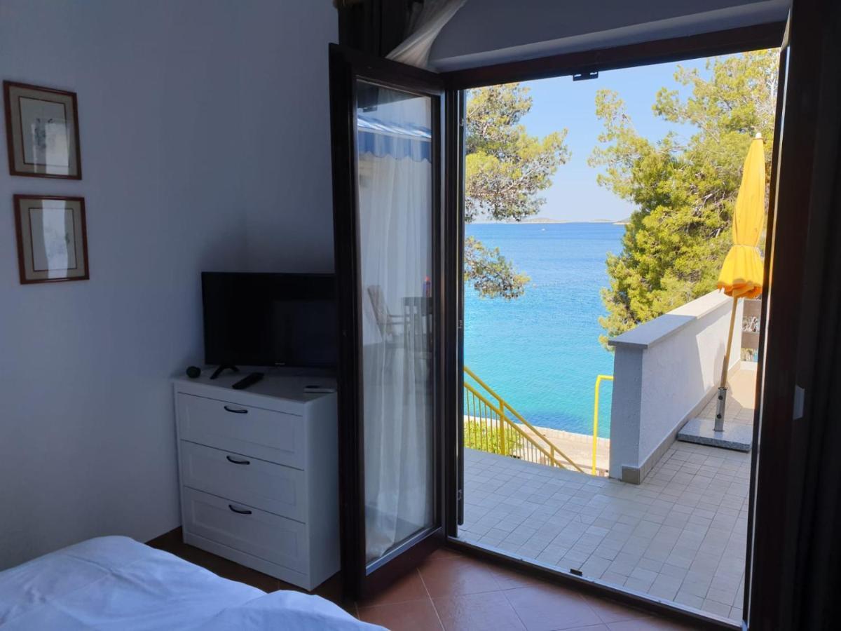 Apartman David Tribunj  Luaran gambar