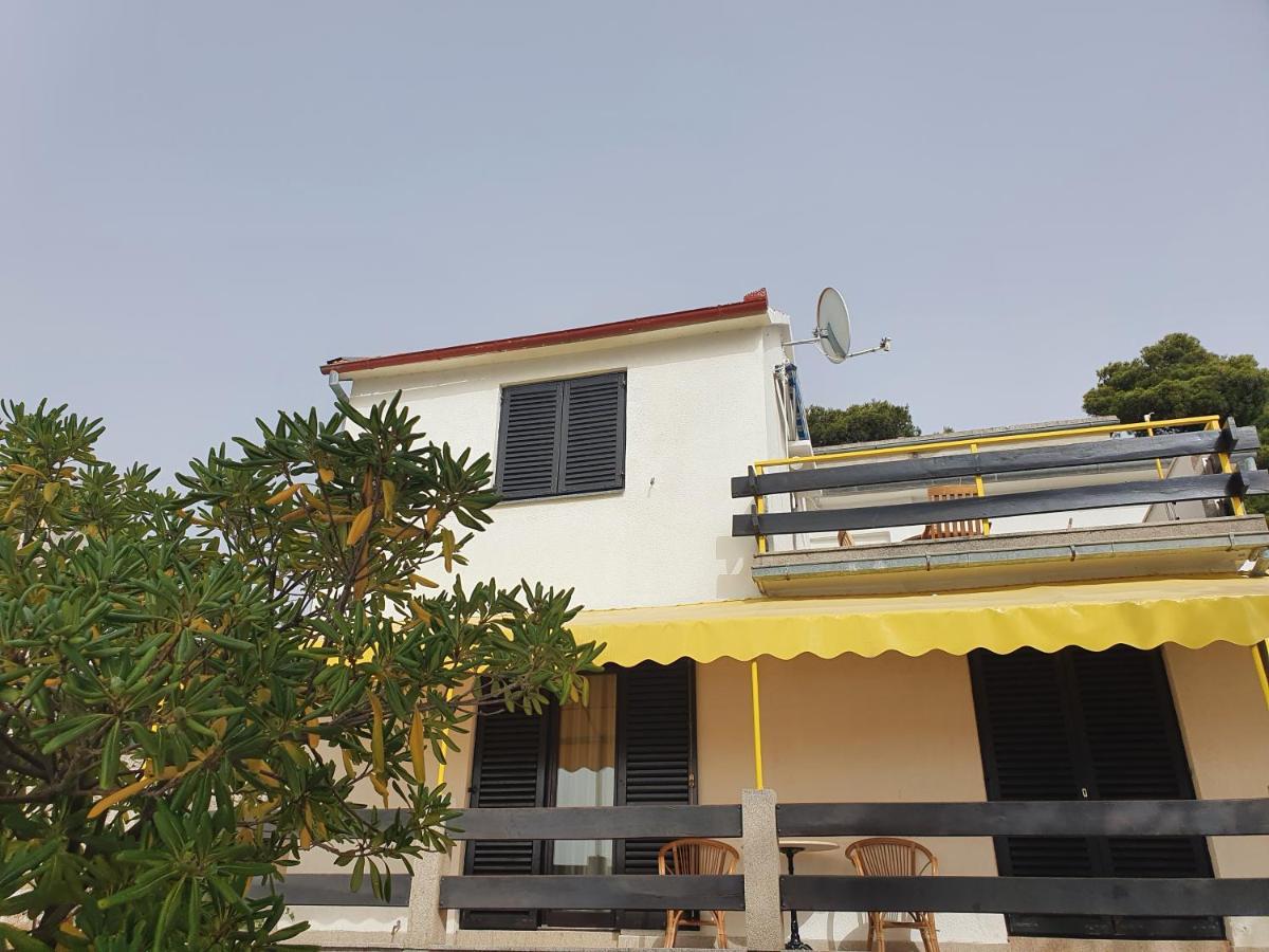 Apartman David Tribunj  Luaran gambar
